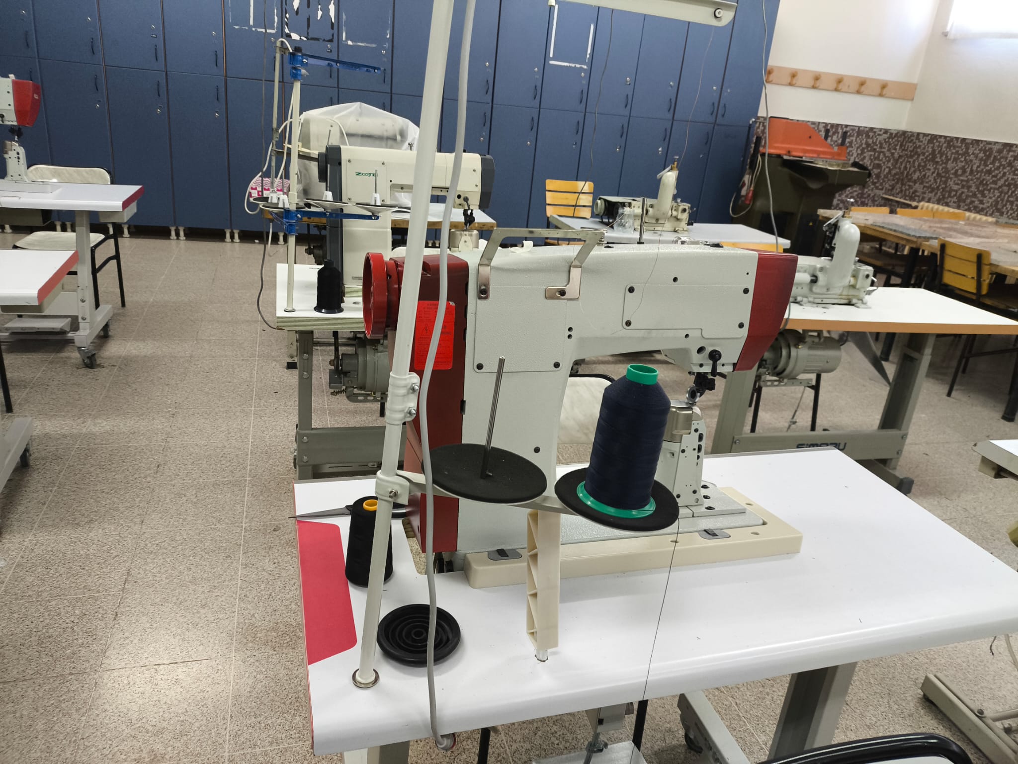 Otomatik Sütunlu Tek İğne Ayakkabı Dikiş Makinası 4